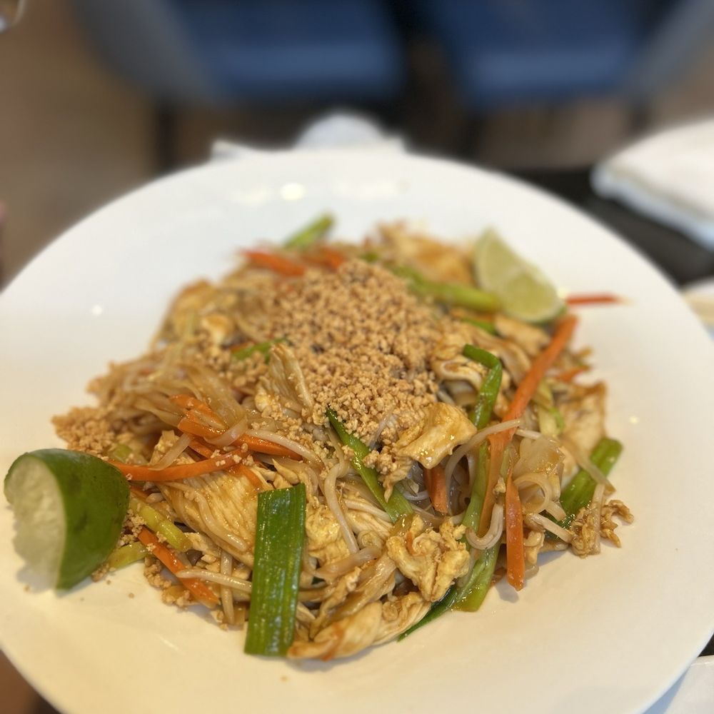 Pacific Asian Bistro - Chicken Pad Thai - Sushi Bars Near Me - St. Augustine, Florida Pacific Asian Bistro - Chicken Pad Thai - Sushi Bars Near Me - St. Augustine, Florida