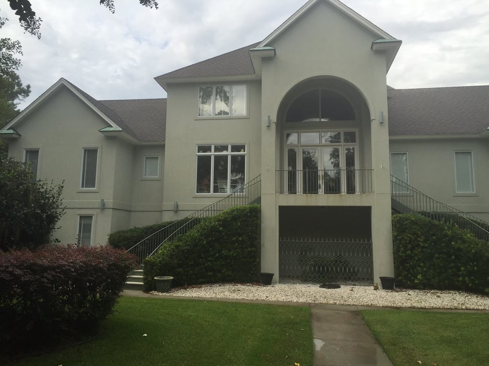 Slide of Roofing Experts