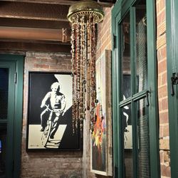 Postmasters Grill - Decor