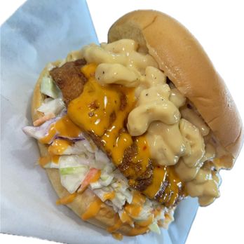 Hot Chicken Run - Slider with mac & cheese - Chicken Shop Near Me - Corpus Christi, Texas Hot Chicken Run - Slider with mac & cheese - Chicken Shop Near Me - Corpus Christi, Texas