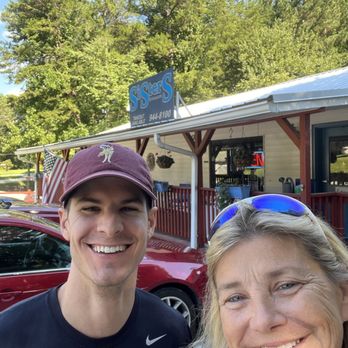 Sister's Restaurant - Making a traditional visit! - Breakfast & Brunch Near Me - Salem, South Carolina