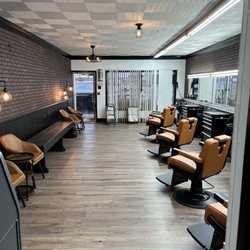 Expert Touch Men’s Salon