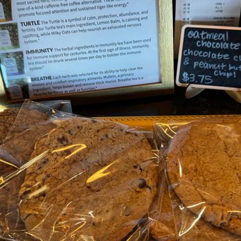 Blend Coffee and Cocktails - cookies - Cocktail Bars Near Me - Franklin, Wisconsin
