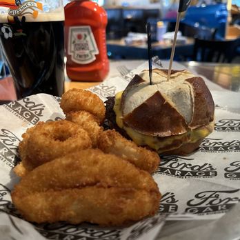 Ford's Garage Florence - Burger - Burgers Near Me - Florence, Kentucky Ford's Garage Florence - Burger - Burgers Near Me - Florence, Kentucky