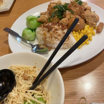 Looking For Chai - Minced pork over noodles and popcorn chicken rice platter - Taiwanese Near Me - Bellevue, Washington Looking For Chai - Minced pork over noodles and popcorn chicken rice platter - Taiwanese Near Me - Bellevue, Washington