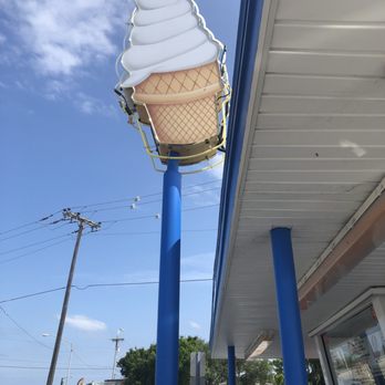 Del's Freez - Ice Cream & Frozen Yogurt Near Me - Melbourne, Florida Del's Freez - Ice Cream & Frozen Yogurt Near Me - Melbourne, Florida