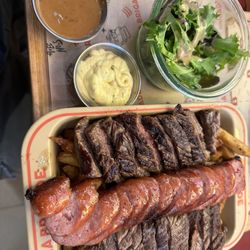 La Brigade - Gargantua with sausage, hangar and Irish steak