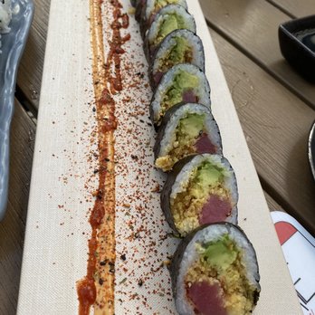 Kae Sushi - Spicy Tuna Crunch Roll - Sushi Bars Near Me - Coral Gables, Florida Kae Sushi - Spicy Tuna Crunch Roll - Sushi Bars Near Me - Coral Gables, Florida