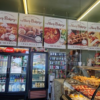 NaVis Bakery - They have beautiful cakes including a jello cake, which is so unusual and beautifully designed. Im sorry I didn't get a pic of it. - Bakeries Near Me - Rosemead, California