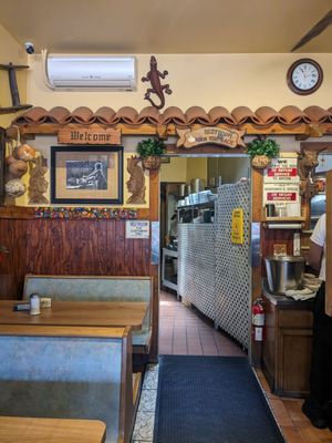 La Santaneca De La Mission by null