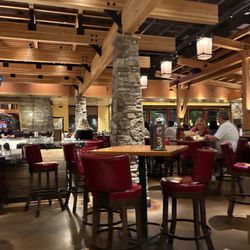 Lazy Dog Restaurant & Bar