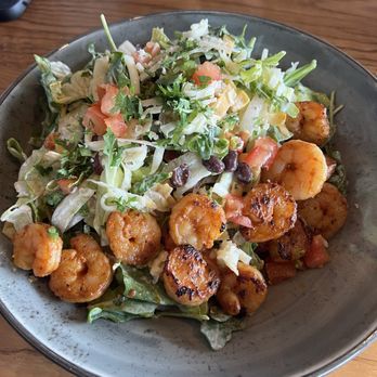 101 Craft Kitchen - Southwestern salad with shrimp - Gastropubs Near Me - Gahanna, Ohio 101 Craft Kitchen - Southwestern salad with shrimp - Gastropubs Near Me - Gahanna, Ohio