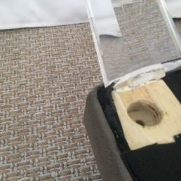 Shoddy work and standards! Broken Ottoman leg that was negligently glued by Green Front and not screwed in. Shoddy work and standards! Broken Ottoman leg that was negligently glued by Green Front and not screwed in.