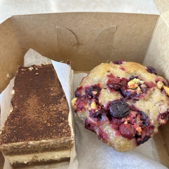 Mazzetti's Bakery - Bakeries Near Me - Pacifica, California