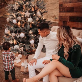 Emmy Medrano Photography - Boho Christmas 2020 - Session Photography Near Me