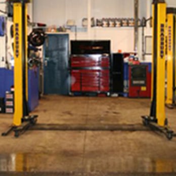 Universal Tyres & Auto Centre - Tires Near Me - Leeds, XWY