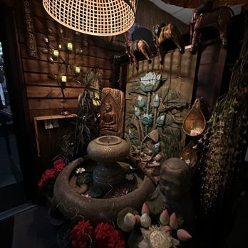 Bangkok Bay - Cute entrance - Thai Near Me - Solana Beach, California Bangkok Bay - Cute entrance - Thai Near Me - Solana Beach, California