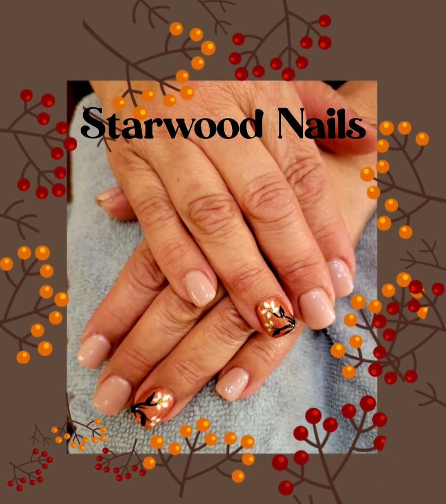 Starwood Nails & Spa Logo