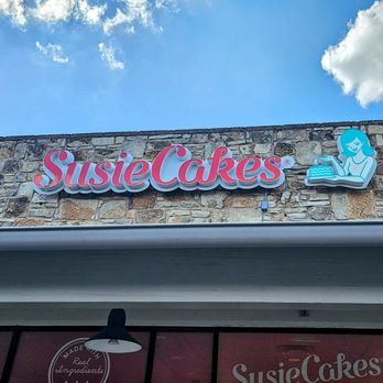 SusieCakes - Austin West Wood - Bakeries Near Me - Austin, Texas SusieCakes - Austin West Wood - Bakeries Near Me - Austin, Texas
