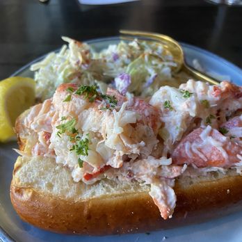 Belleville Wine Bar - Lobster Rolls - Wine Bars Near Me - Reno, Nevada Belleville Wine Bar - Lobster Rolls - Wine Bars Near Me - Reno, Nevada