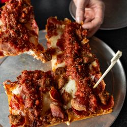 Via 313 Pizza