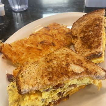 Boulevard Cafe - All American sandwich w/ has browns - New American Near Me - Daly City, California Boulevard Cafe - All American sandwich w/ has browns - New American Near Me - Daly City, California