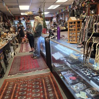 Buddhas and Beads - All of the following photos were taken by me on Friday, October 2nd which was the RB sidewalk sale day - Antiques Near Me - Rehoboth Beach, Delaware
