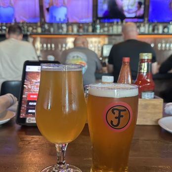 Finneys Crafthouse - Porter Ranch - Fig Double IPA & Topa Topa Chief - New American Near Me - Porter Ranch, California