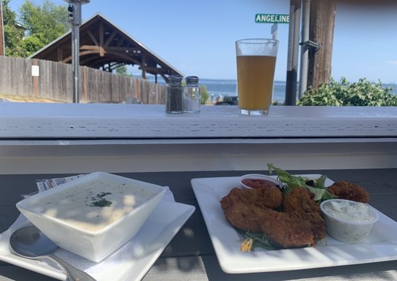 Sully's Bistro & Bar by null