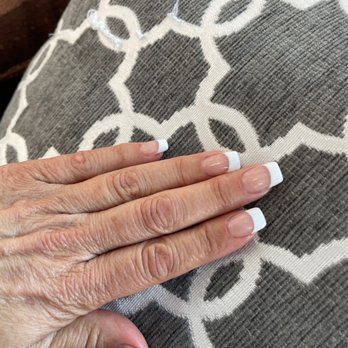Sunset Bay Nail Lounge - Nail Salons Near Me - Huntington Beach, California