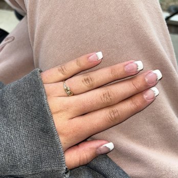 Luxe Nails - Holiday nails! Done by Ve - Nail Salons Near Me - Wilmington, North Carolina Luxe Nails - Holiday nails! Done by Ve - Nail Salons Near Me - Wilmington, North Carolina
