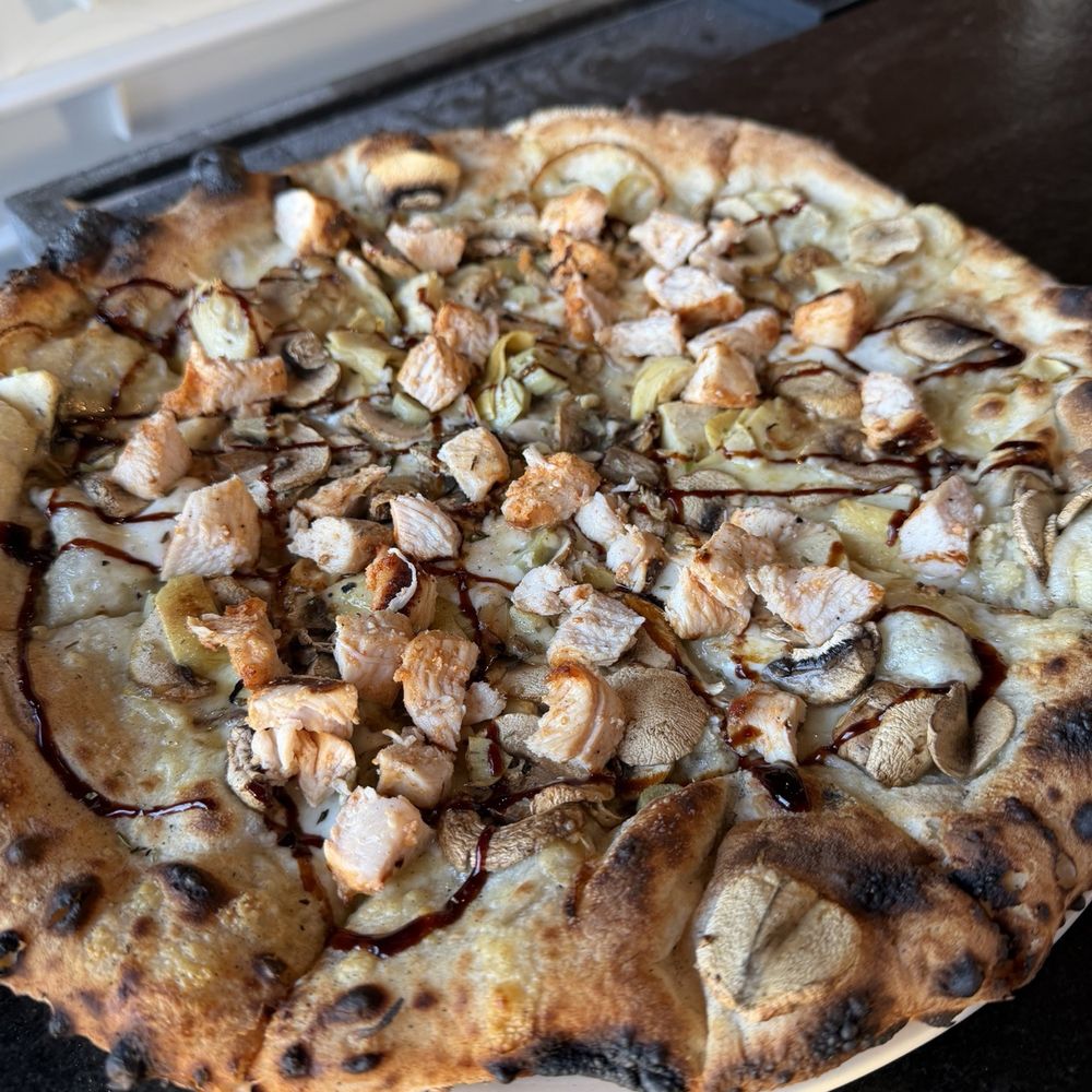 Pizza To The Rescue - Fungi Fornagio with Chicken and Artichoke!!! - Pizza Near Me - Phoenix, Arizona Pizza To The Rescue - Fungi Fornagio with Chicken and Artichoke!!! - Pizza Near Me - Phoenix, Arizona