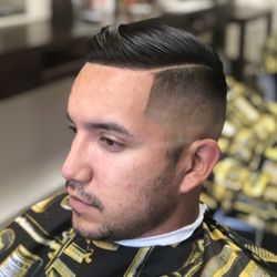 Premier Gentleman's Barbershop - For the true Gentleman