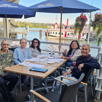 The Boathouse Restaurant - Seafood Near Me - New Westminster, British Columbia