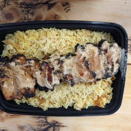 Chicken thighs & rice! AMAZING, super flavorful with a beautiful char!