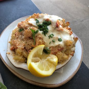 Pineapples - Lobster Mac n cheese - Bars Near Me - Melbourne, Florida Pineapples - Lobster Mac n cheese - Bars Near Me - Melbourne, Florida