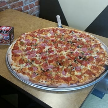 Sam & Louie's - King Kong Sam & Louie's Special - Pizza Near Me - Scottsbluff, Nebraska