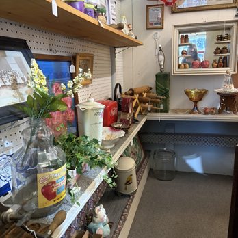 1. Larry's Antiques