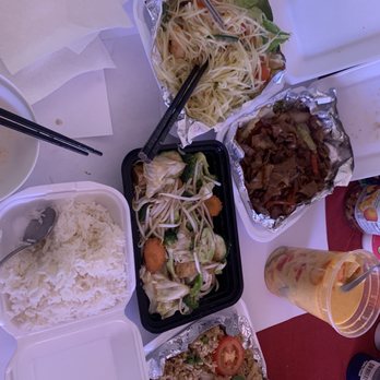 Phang Roy - Grilled Shrimp Papaya Salad, Drunken Noodles, Veggie Lover, Thai Fried Rice, Pineapple Curry - Thai Near Me - Azusa, California Phang Roy - Grilled Shrimp Papaya Salad, Drunken Noodles, Veggie Lover, Thai Fried Rice, Pineapple Curry - Thai Near Me - Azusa, California