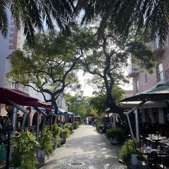Espanola Way - Shopping Centers Near Me - Miami Beach, Florida Espanola Way - Shopping Centers Near Me - Miami Beach, Florida