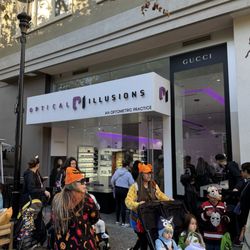 Optical Illusions Of San Jose: An Optometric Practice - Halloween at Santana Row