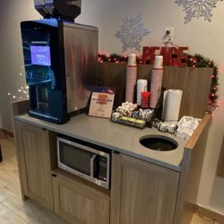 Candlewood Suites Boise-Meridian - Coffee in lobby