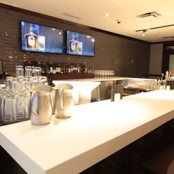 North Bar & Grill