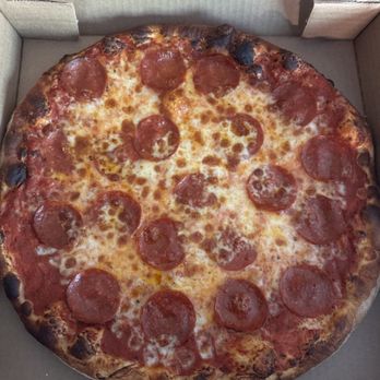 Papa Sammy's Pizza - 12" pepperoni uncut. I zhuzh it up later with extra toppings like banana peps, jalapeno and green olives. Good stuff. - Pizza Near Me - Mount Holly, North Carolina Papa Sammy's Pizza - 12" pepperoni uncut. I zhuzh it up later with extra toppings like banana peps, jalapeno and green olives. Good stuff. - Pizza Near Me - Mount Holly, North Carolina