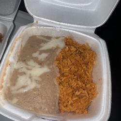 Taqueria Que pues - Order of their beans and rice.