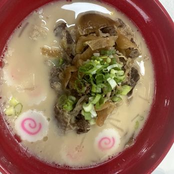 Domoishi - Ramen in Tonkotsu (Pork Broth) and Beef and onion - Chicken Wings Near Me - Norfolk, Virginia