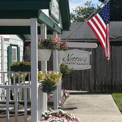 Nettie's Country Bakery
