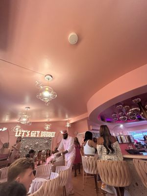 Brooke's Bubble Bar by null