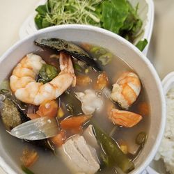 Tantes Local Grindz - 1/7/25 seafood sinigang