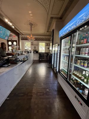 Walter's Tavern by null